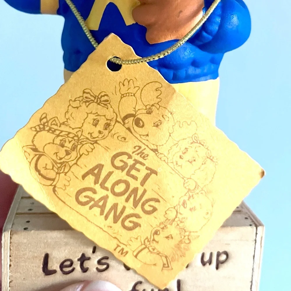 Vintage 80’s Get Along Gang Montgomery Moose ceramic figure trophy box deadstock